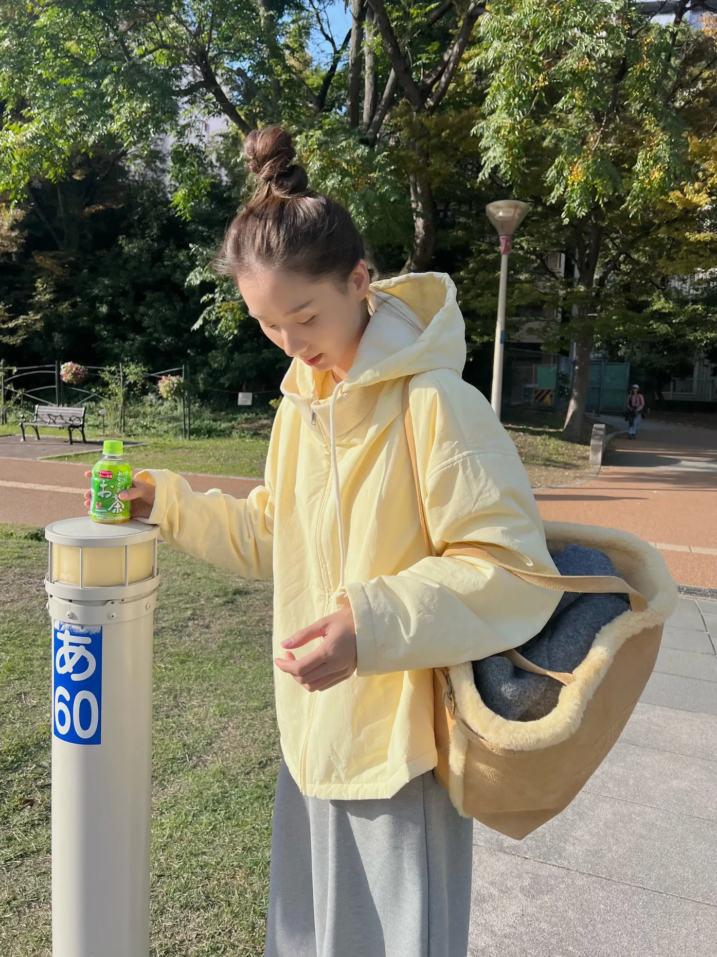 

Женская свободная повседневная хлопковая куртка Fretaro с капюшоном, желтого молочного цвета, осенне-зимняя, новая, для города, простой стиль