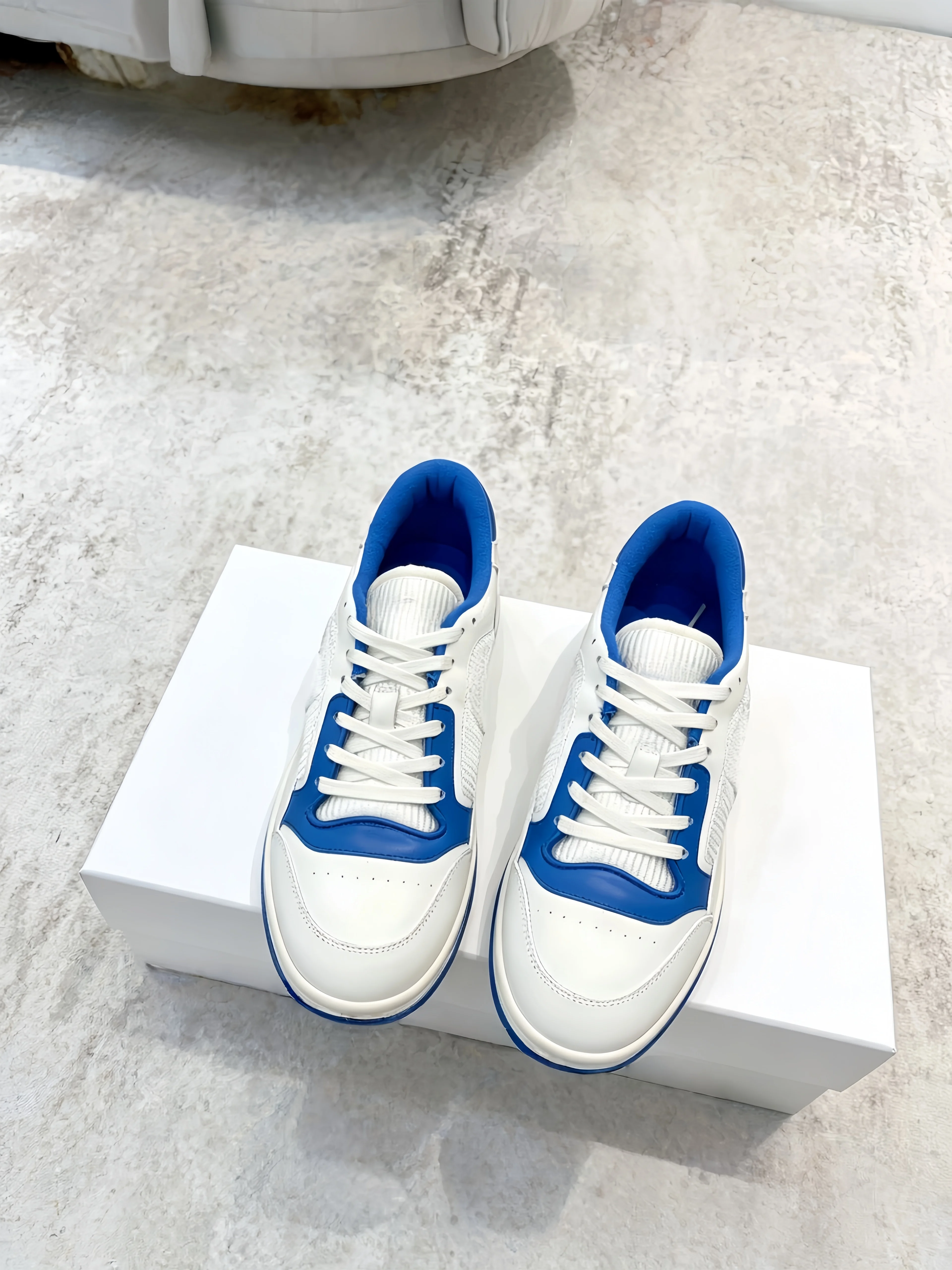 Summer White Sneakers Unisex Retro Color-blocked Sneakers Low-top Genuine Leather Casual Shoes Lace-up Skateboard Shoes Gifts view 5