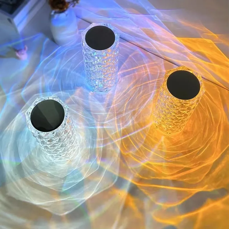 مصباح مكتبي أسطواني أكريليك قابل لإعادة الشحن لغرفة النوم بجانب السرير وإضاءة ليلية كريستالية منزلية قابلة لإعادة الشحن