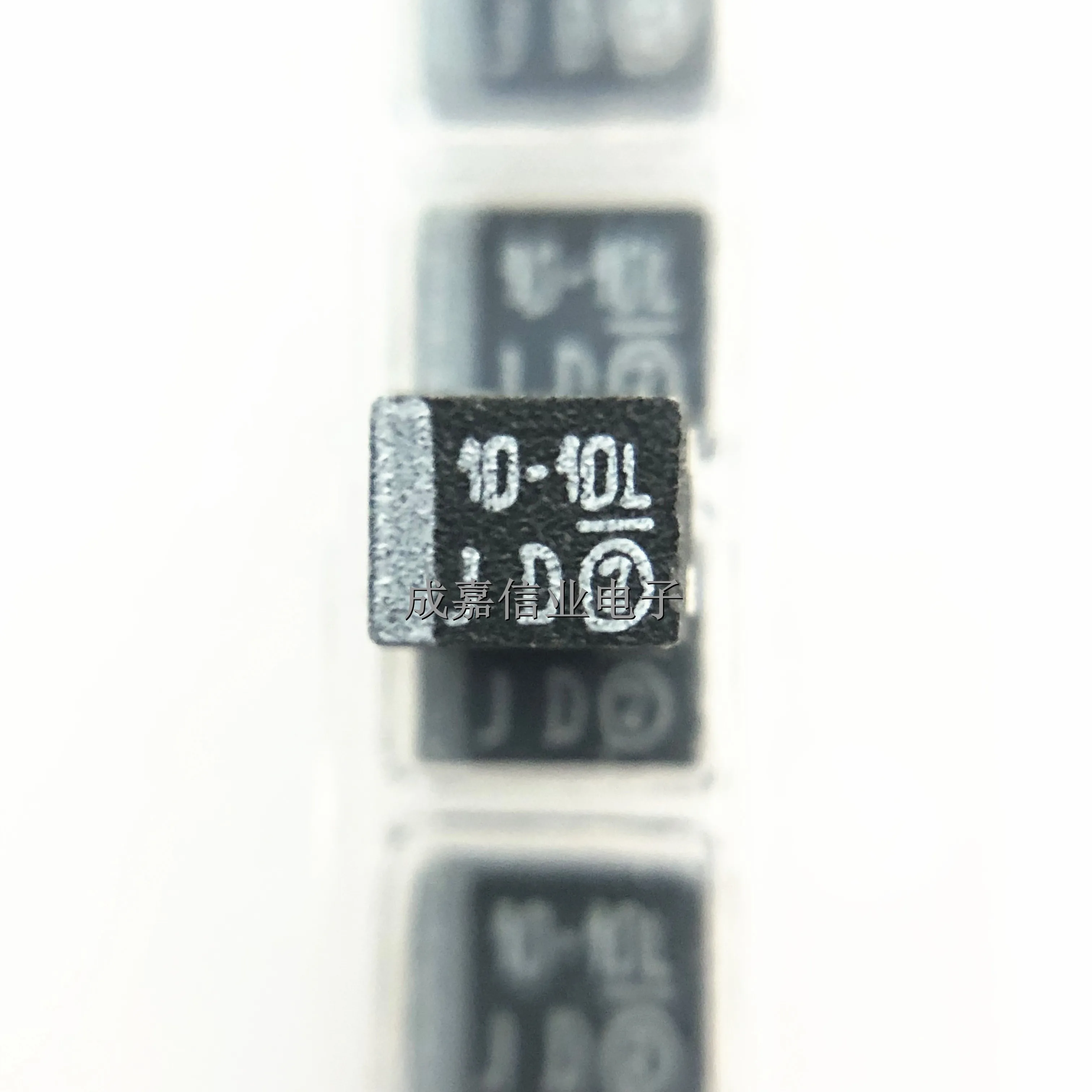 10pcs/Lot 293D106X0010B2TE3 Tantalum Capacitors - Solid SMD 10uF 10volts 20% B case Molded Operating Temperature:- 55 C-+ 125 C