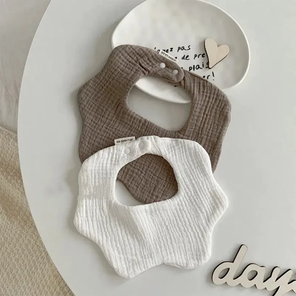 

Feeding Anti-vomiting Bibs Waterproof Flower Shape Dotted Baby Cotton Bibs Cotton Yarn Korean Style Saliva Towel Cloths