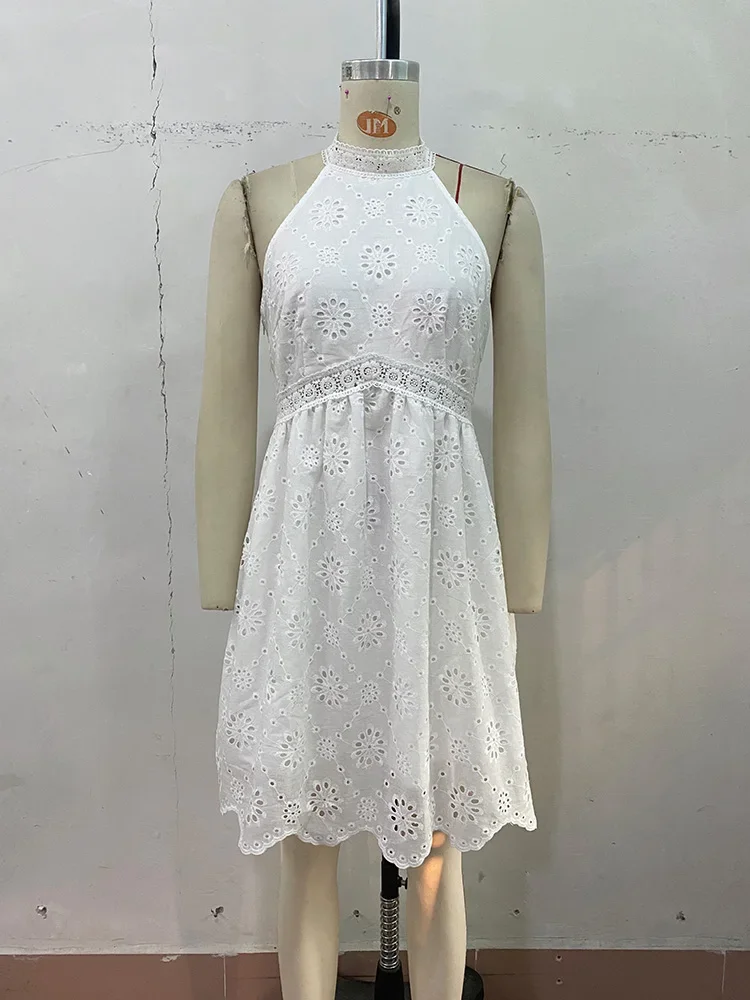 Abito bianco senza maniche scavato con scollo all'americana Estate nuove donne Boho Fashion Holiday Mini abiti a trapezio femminili