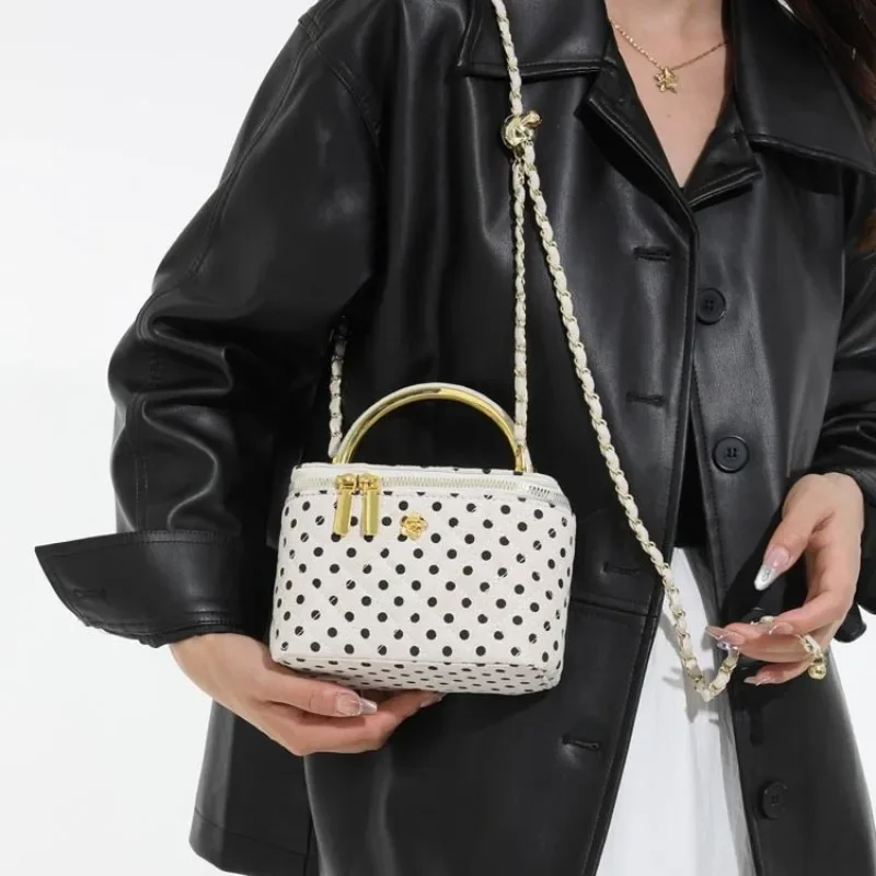 

Стильная однотонная сумка-тоут, роскошная дизайнерская сумка для мам, элегантная кожаная сумка через плечо, модная и стильная.