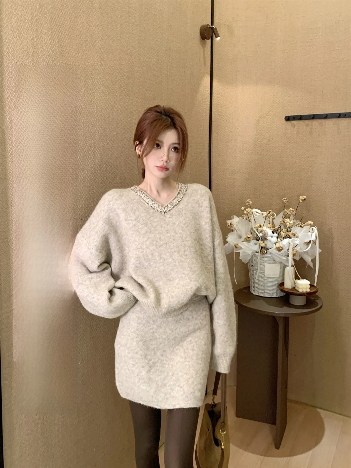 

Miss Woolen Faion Loose Women's Sweater f Skirt Two-Piece Set Warm V-Ne Long Sve Loose Fit Winter Spring