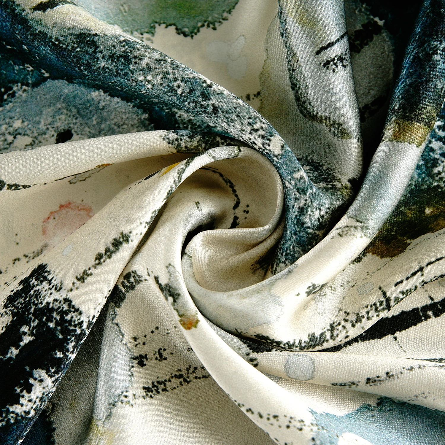 Silk Pillowcase With Zipper Printed Color Comfortable Size Can Be Customized Pillow Case