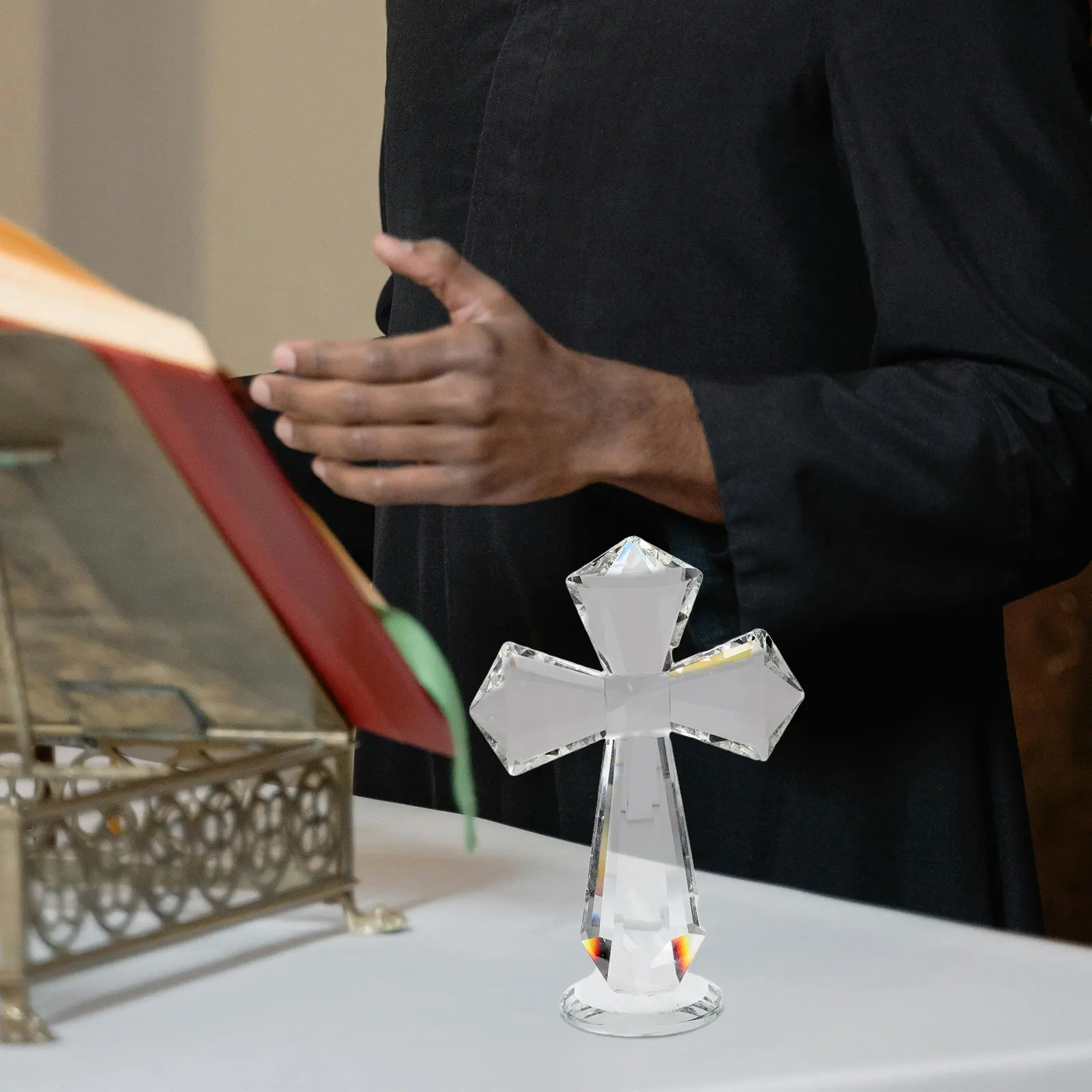 

Handheld Crystal Cross Statue for Prayer Meditation Christian Religious Decor Home Office Table Desk Shelf Sacred Symbol