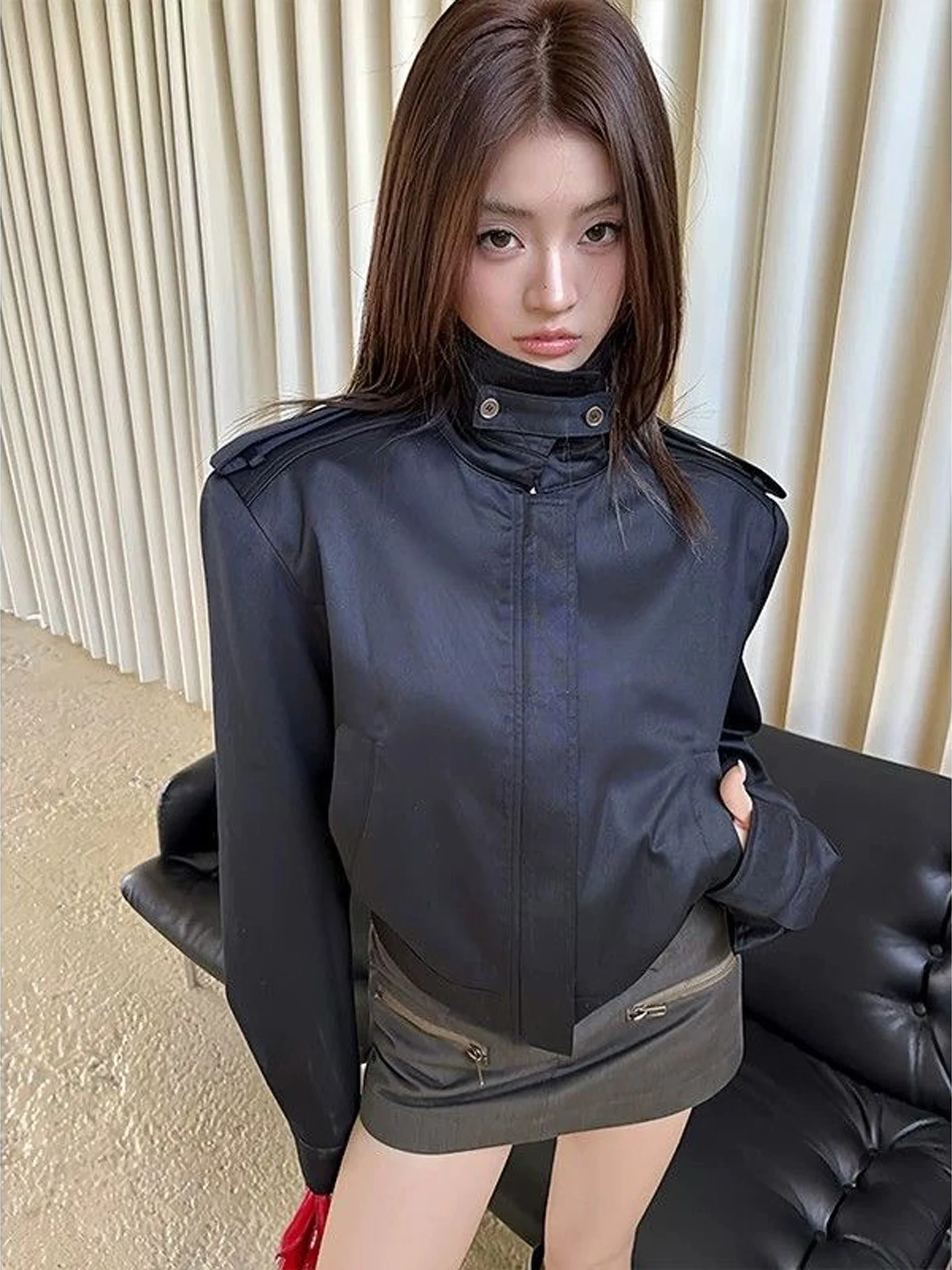 American Style Shoulder Width Black Stand Collar Women's Jacket Casual Short Length Zipper Closure Fashionable Autumn New Arr...