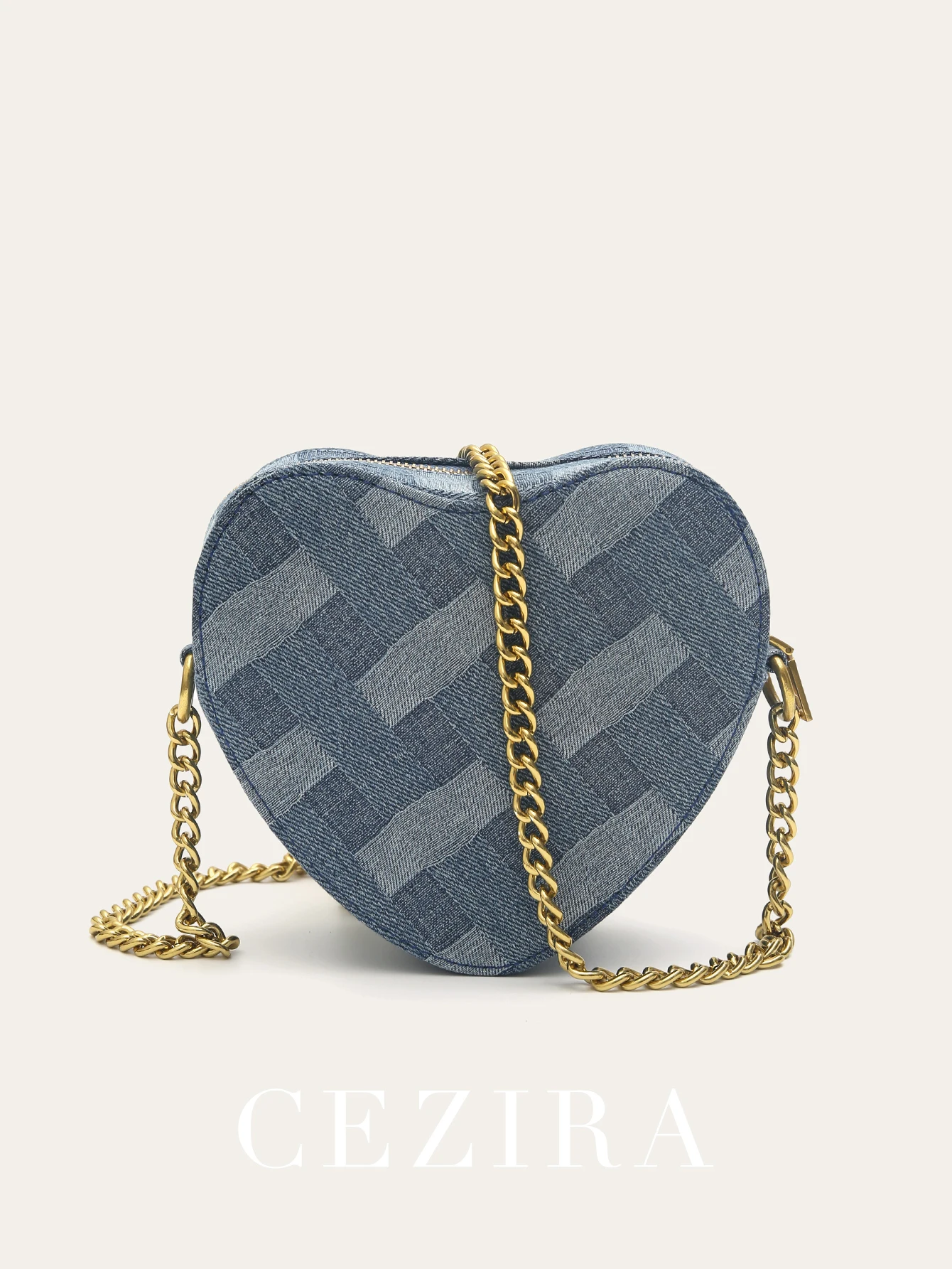 

CR Women's Heart Shaped Fabric Handbag Metal Long Chain Fashionable Cross body Shoulder Bag Casual Street Versatile Daily Gift