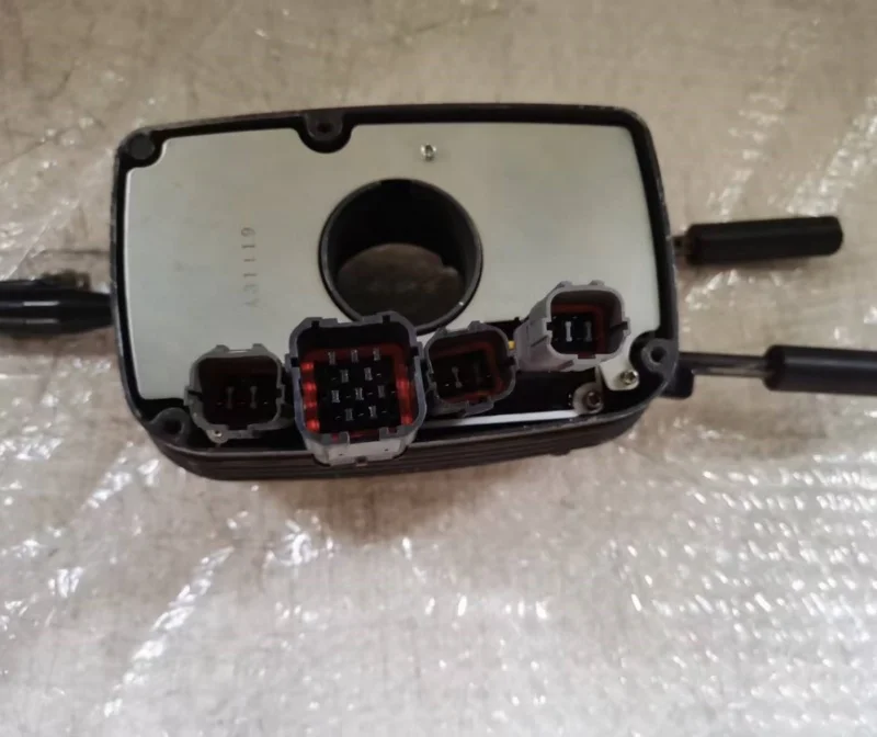 Interruttore TLF Assy 421-43-26121 423-43-46212 Controllo trasmissione WA500 WA320 Parti del caricatore