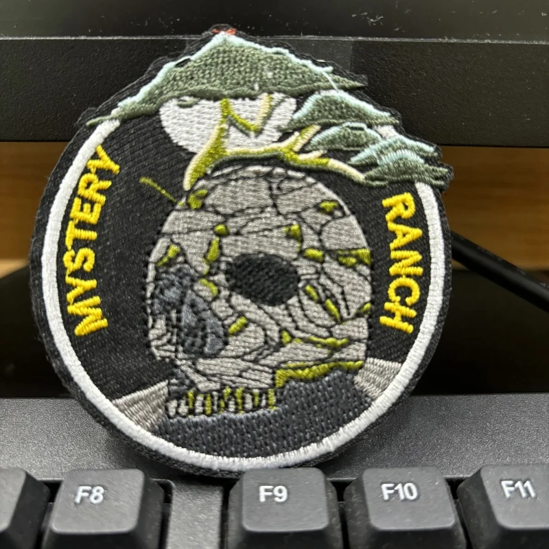 Mystery Ranch Skull Embroidered Tactical Patches Hook&Loop Patch Crossbones Morale Badge Outdoor Backpack Decoration Stickers