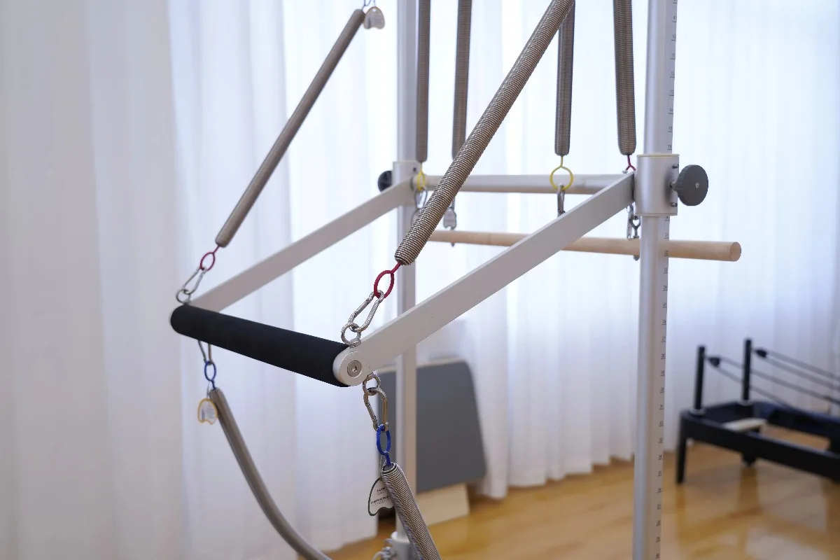 مابل معدات الاستوديو عالية الجودة الصالة الرياضية اللياقة البدنية آلة الخشب أداة بيلاتيس المصلح #4