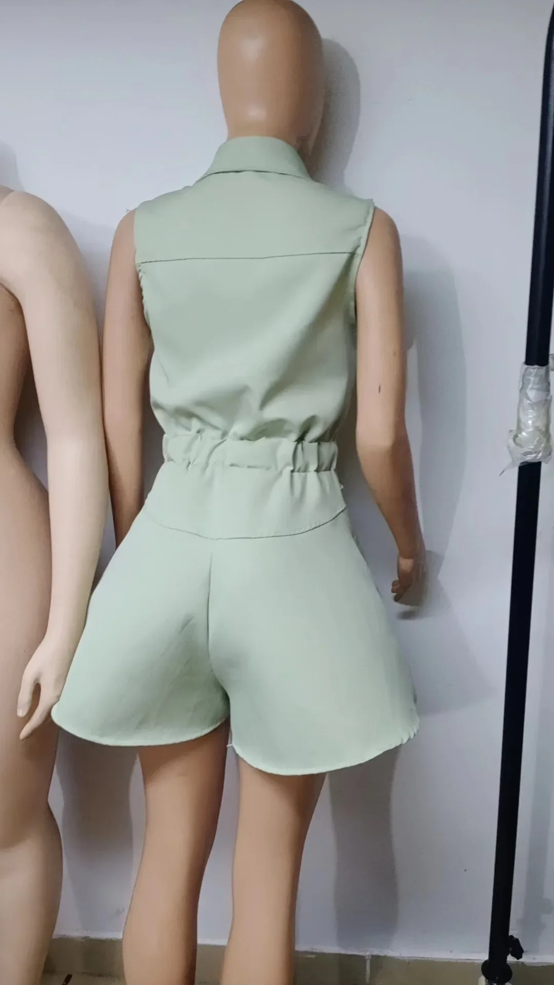 Jumpsuit pendek Ruched untuk wanita, Jumpsuit satu potong 2024 cantik pinggang tinggi berkerut tanpa lengan untuk wanita