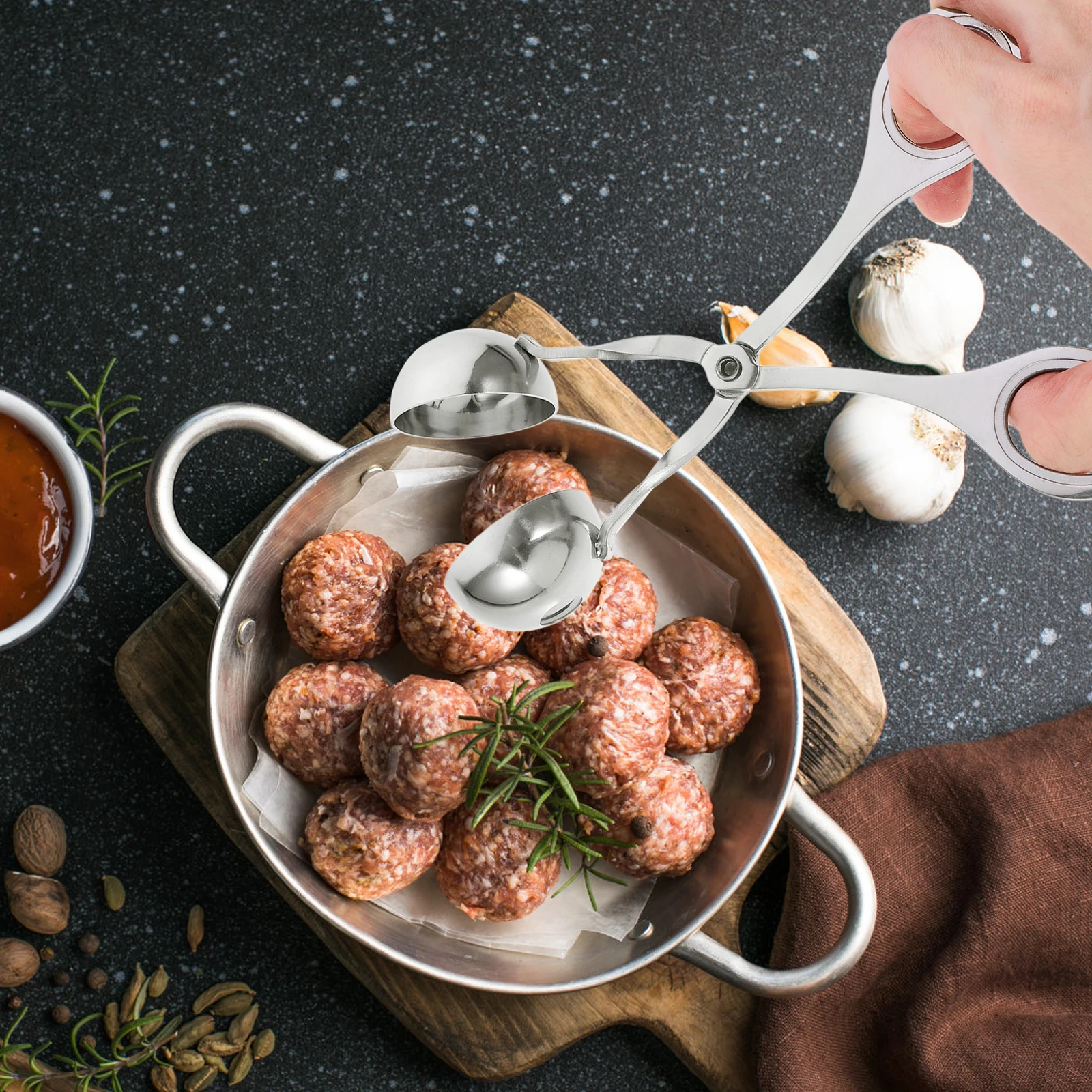 

1pc Stainless Steel Meat Ball Scoop Mold For Quick Fish Tofu Cake Balls Non-Stick Handy Kitchen