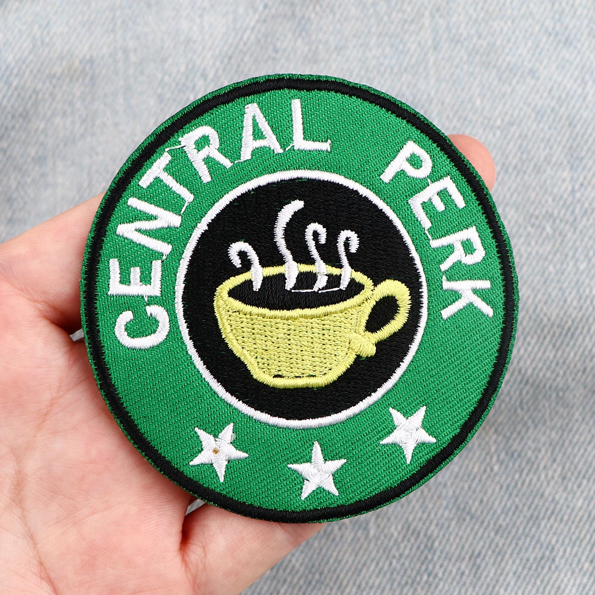 Kaffee Patch Freunde TV SHOW Gestickte Aufnäher auf Kleidung Eisen auf Patches für Kleidung DIY Patch süße Abzeichen Aufkleber – Detail 6