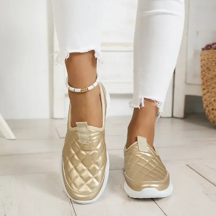 Gold Sneakers 2024 Fall Selling Fashion Flat Sequins Round Toe Loafers Casual Versatile Luxury Pull-On Women\'s Vulcanized Shoes