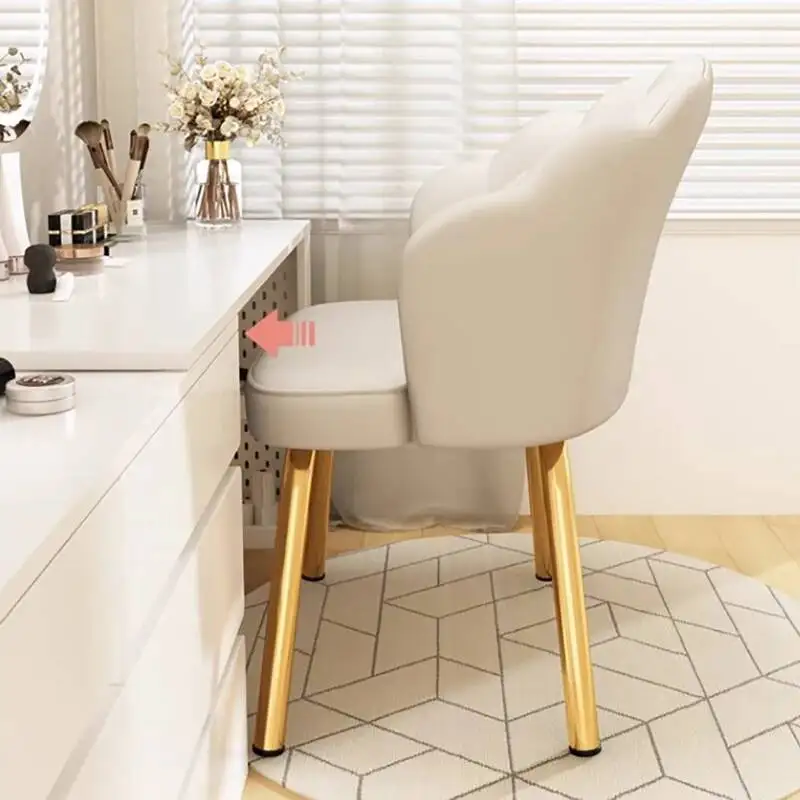 Soft Modern Girls Living Room Chair Makeup Princess Chair Stool Lazy Nordic Small Vanity Bedroom Tabouret Chambre Furniture