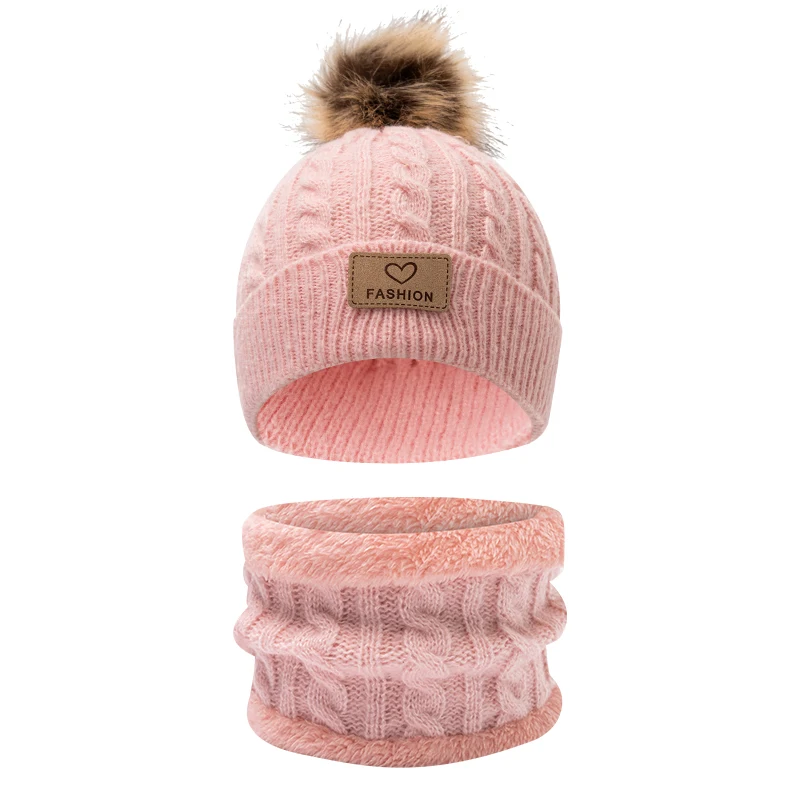 This set of children's knitted single-ball knitted hat and scarf is suitable for children aged 3 to 12 to wear