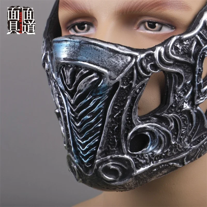 Game Mortal Kombat SCORPION Cosplay Mask Anime Golden Half face Latex Mask For Women Men Cosplay Halloween Party Mask Gifts