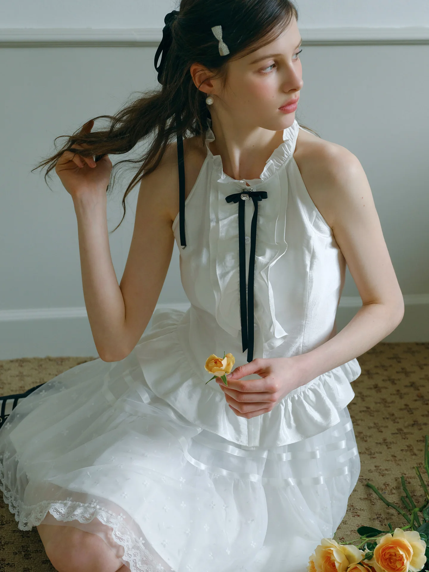 Spring 2026 White Sleeveless Shirt Unique Beautiful Neck Hanging Vest  Knot Top Women's Fashion Commute Style Gather...