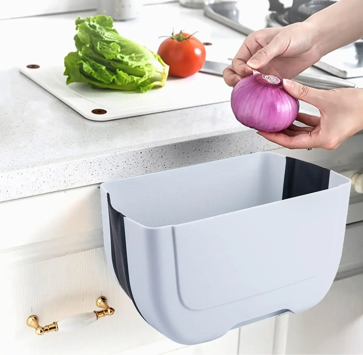 Kitchen Cabinet Door Hanging Foldable Garbage Bin Household Wall-mounted Folding Plastic Trash Can for Kitchen/Bedroom/Bathroom