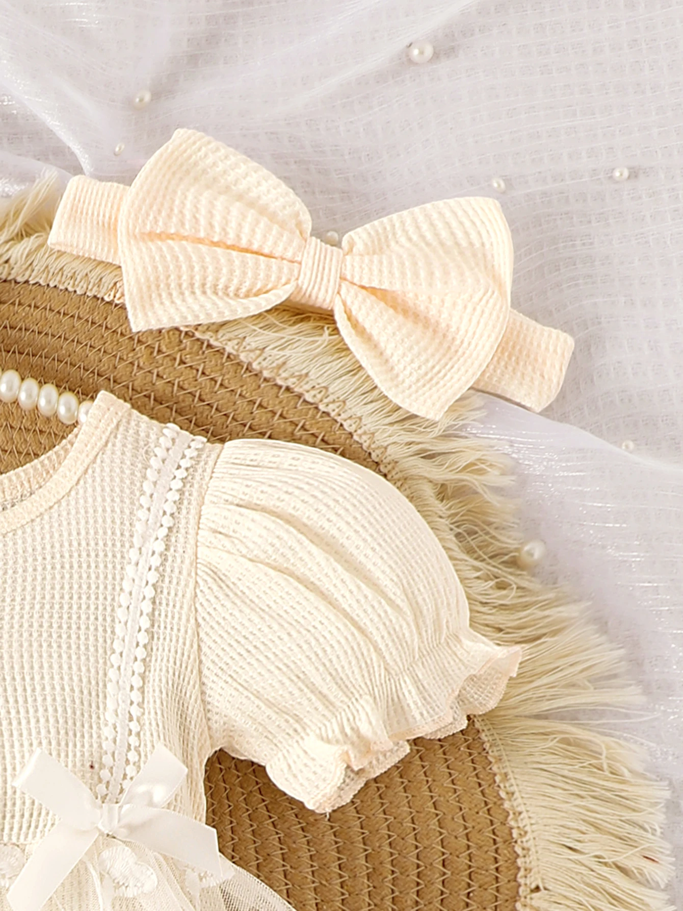Summer cross-border new girls 0-1 years old sweet and cute beige short-sleeved mesh clothes 3