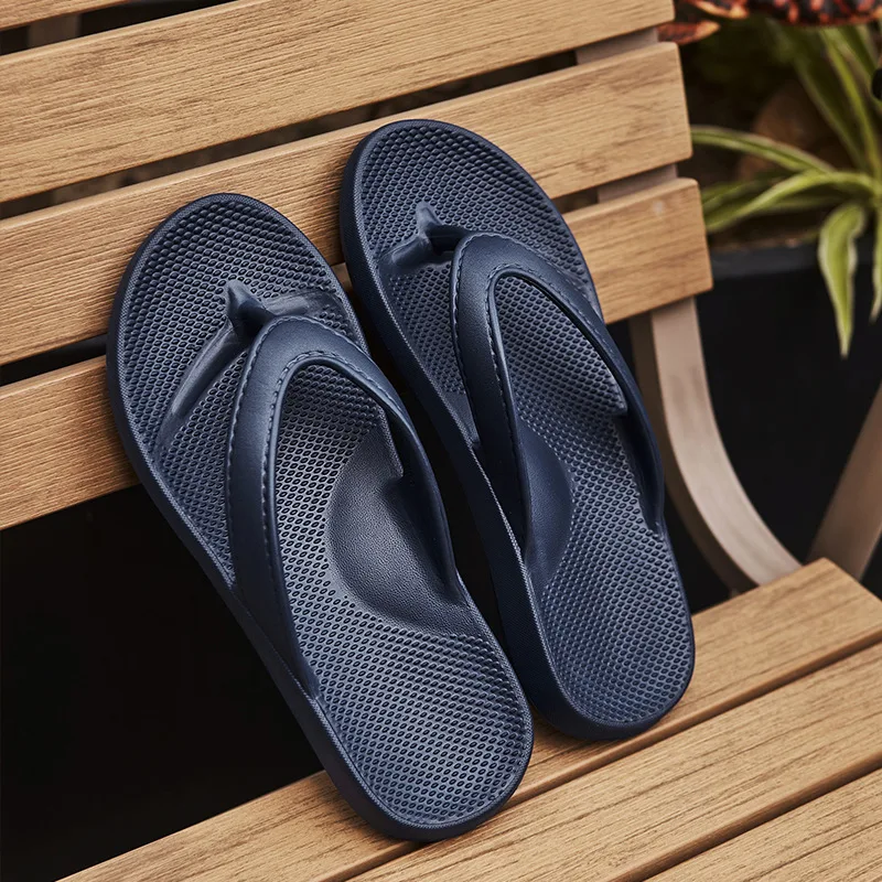 

Men's Outdoor Shock Absorption Arch Support EVA Slippers Clip Toe Post Flip Flops Beach Shoes Male Sandals Household Slippers