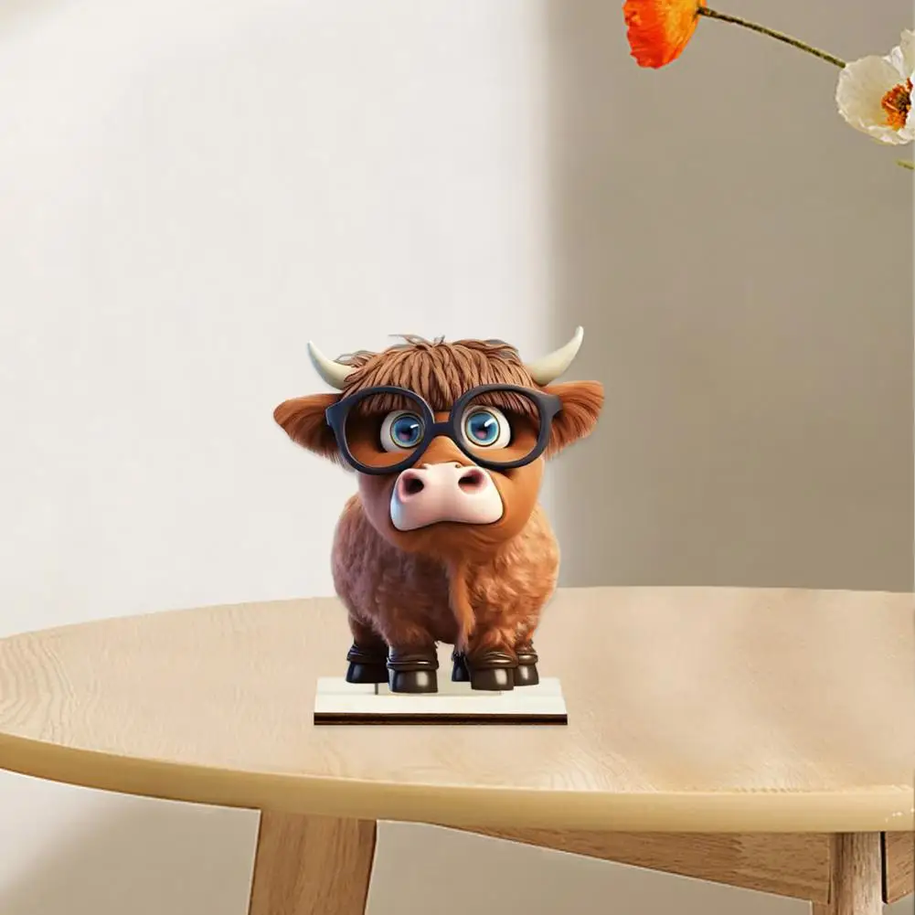 Figurines Ornament Wooden Highland Cow Cute Cartoon Design Vivid Appearance Fine Workmanship Home Table Craft Miniatures Christm