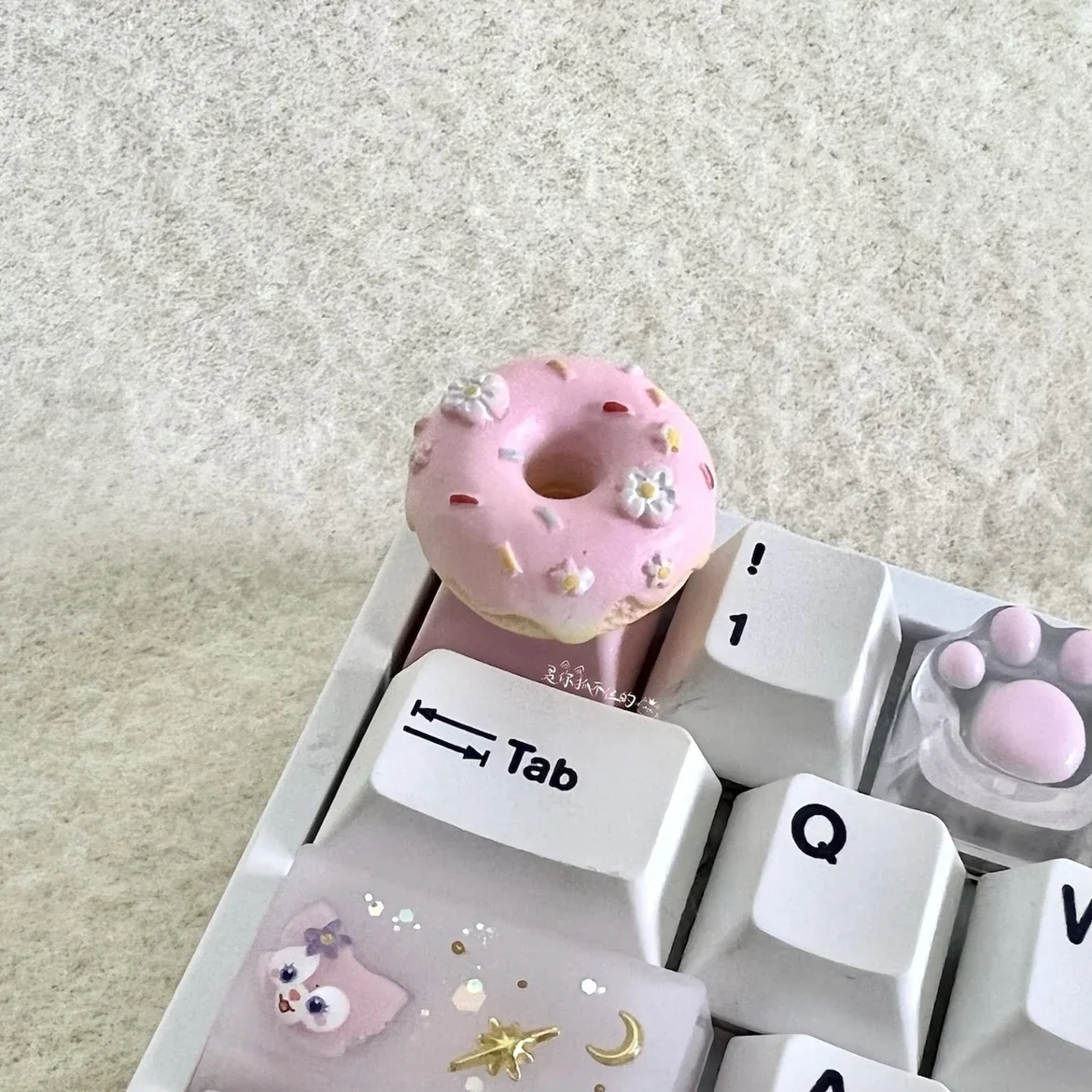 

Cute Keycap Cross Shaft Mechanical Keyboard, Donut Keycap OEM Height Esc Supplement