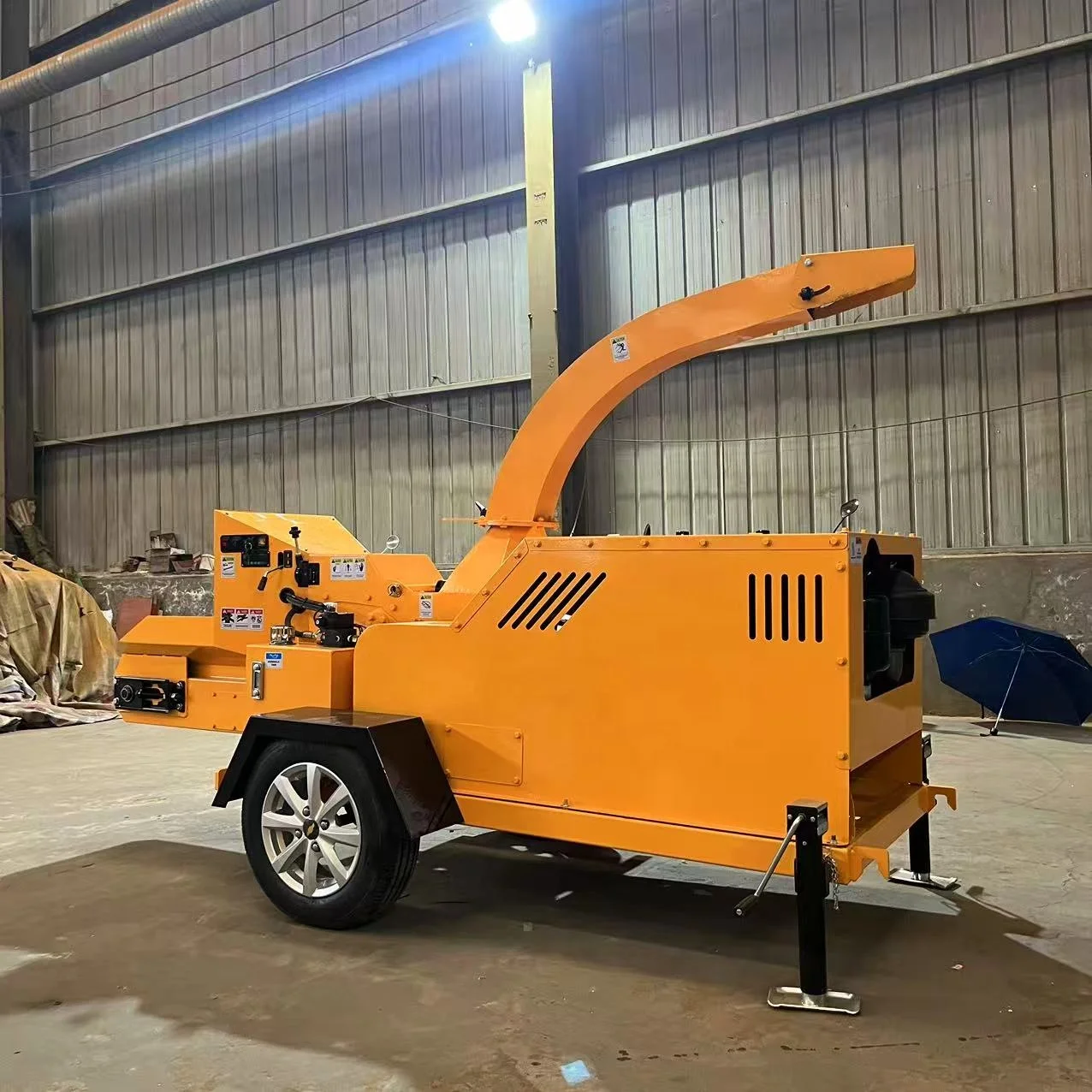 Multifunction Mobile Home Garden Shredder Wood Tree Branch Wood Crusher Log Grinding Shaving Machine Sawdust Wood Chipper