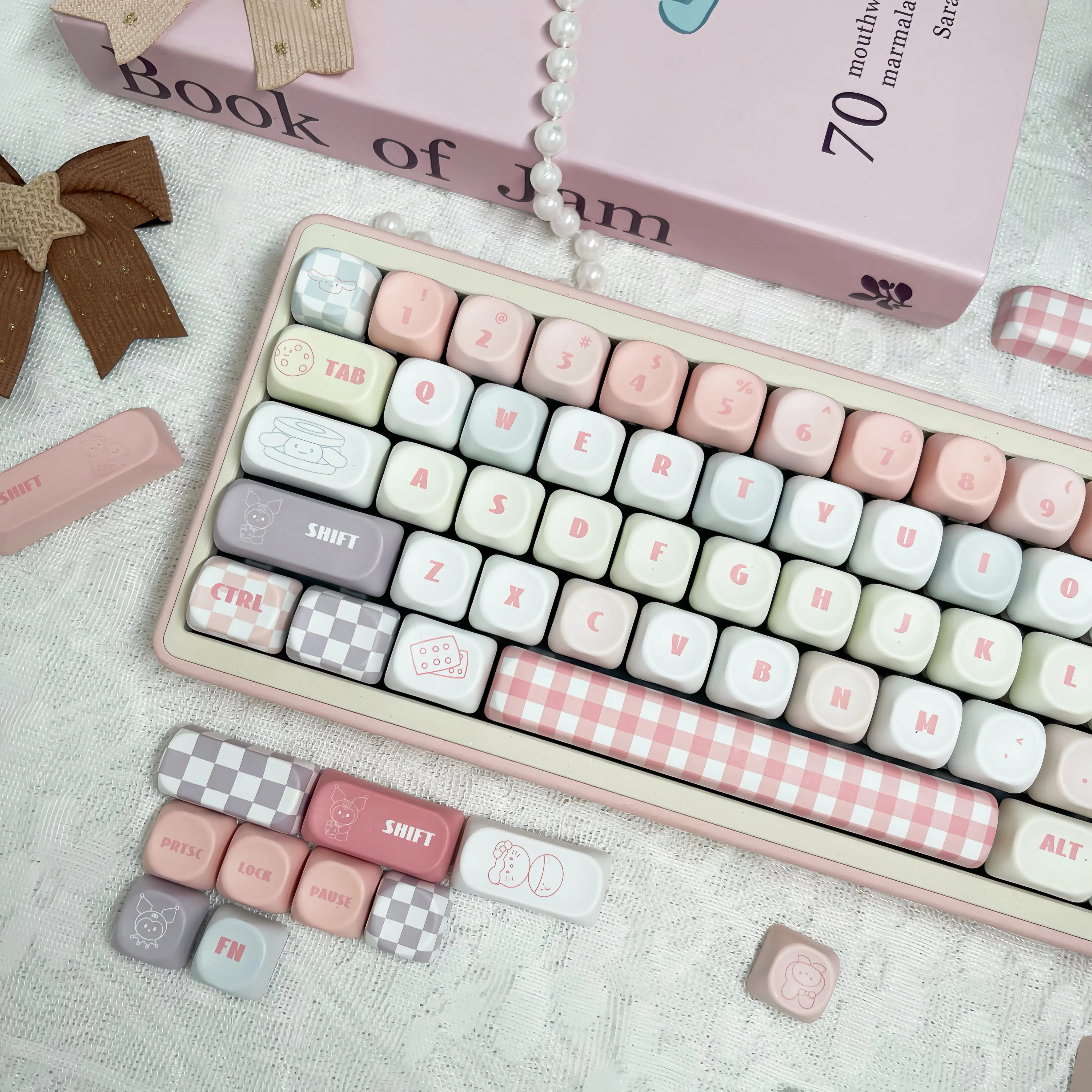

Sanrio keycap MOA ball cap PBT pink schoolgirl cute sublimation 64 68 75 84 87 98 108