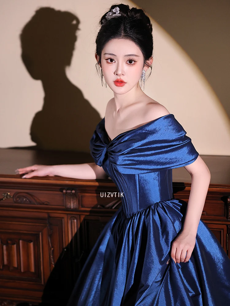 Abiti da festa da sera con spalle scoperte per donna Abito da sposa a trapezio in raso azzurro di lusso leggero da ballo 2025 Abito elegante per occasioni formali