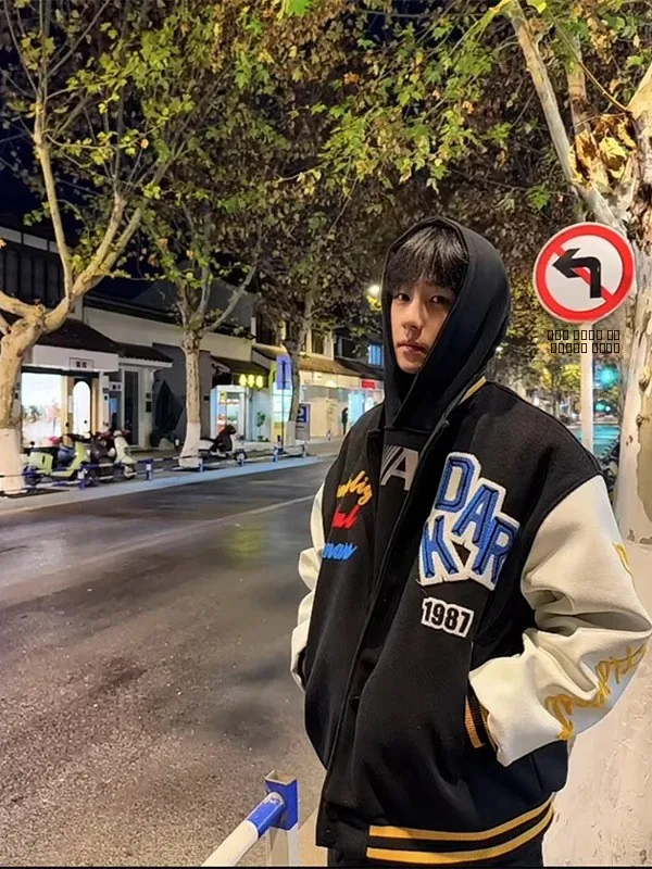 

Мужская куртка-бомбер в стиле ретро с вышивкой в виде букв, весенне-осенняя, модная верхняя одежда