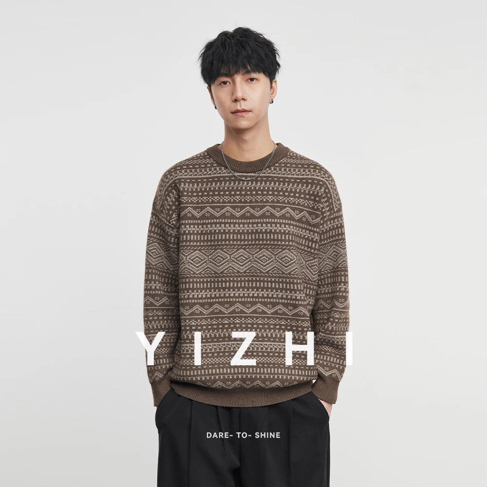 أزياء الرجال تريكو 2025 الخريف الشتاء الموسم الجديد كسول معرض جزيرة التباين الرجعية فضفاض Crewneck سترة البلوز