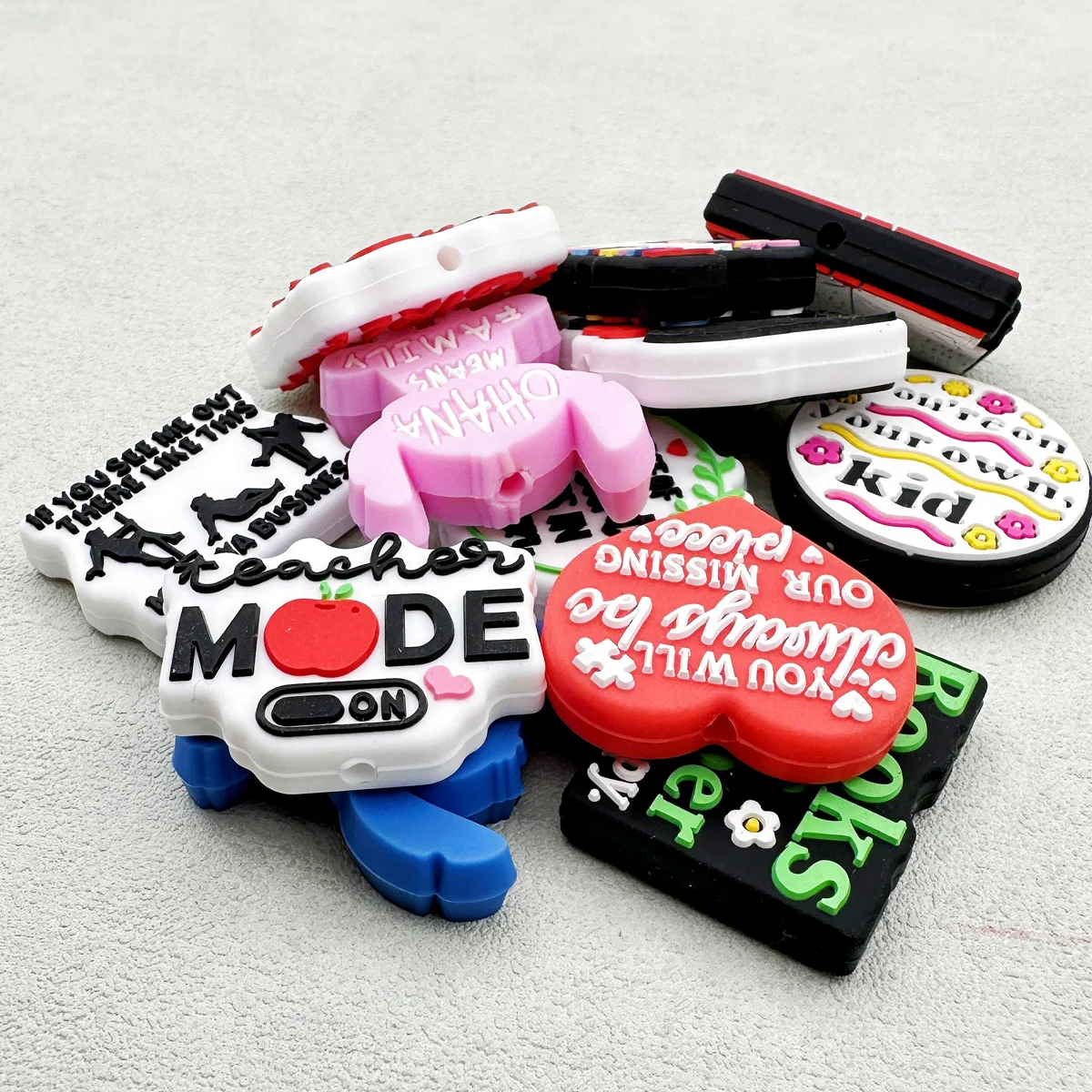 10pcs Flat Slogan Letter Silicone Focal Beads Text Flower Shape Beads DIY Beadable Pen Keychain Pacifier Chain Bracelet Jewelry