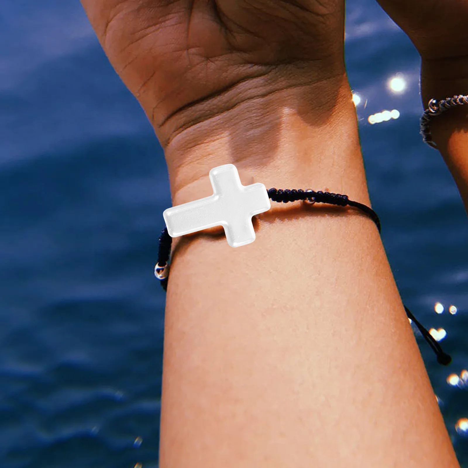 

60pcs Cross Shaped Spacer Beads for Crafts DIY Jewelry Making White Acrylic Loose Beads H made Accessories Decorative