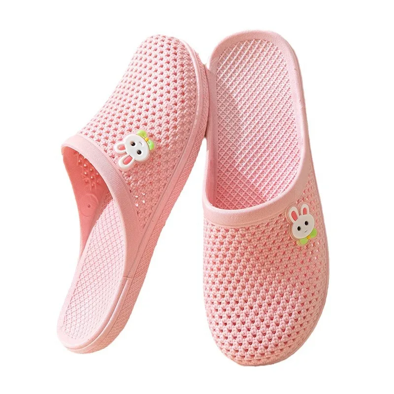 2024 Summer New Hole Sandals Flat Closed Toe Slippers Women\'s Soft Bottom Non-Slip Indoor and Outdoor Casual Bathroom Slippers