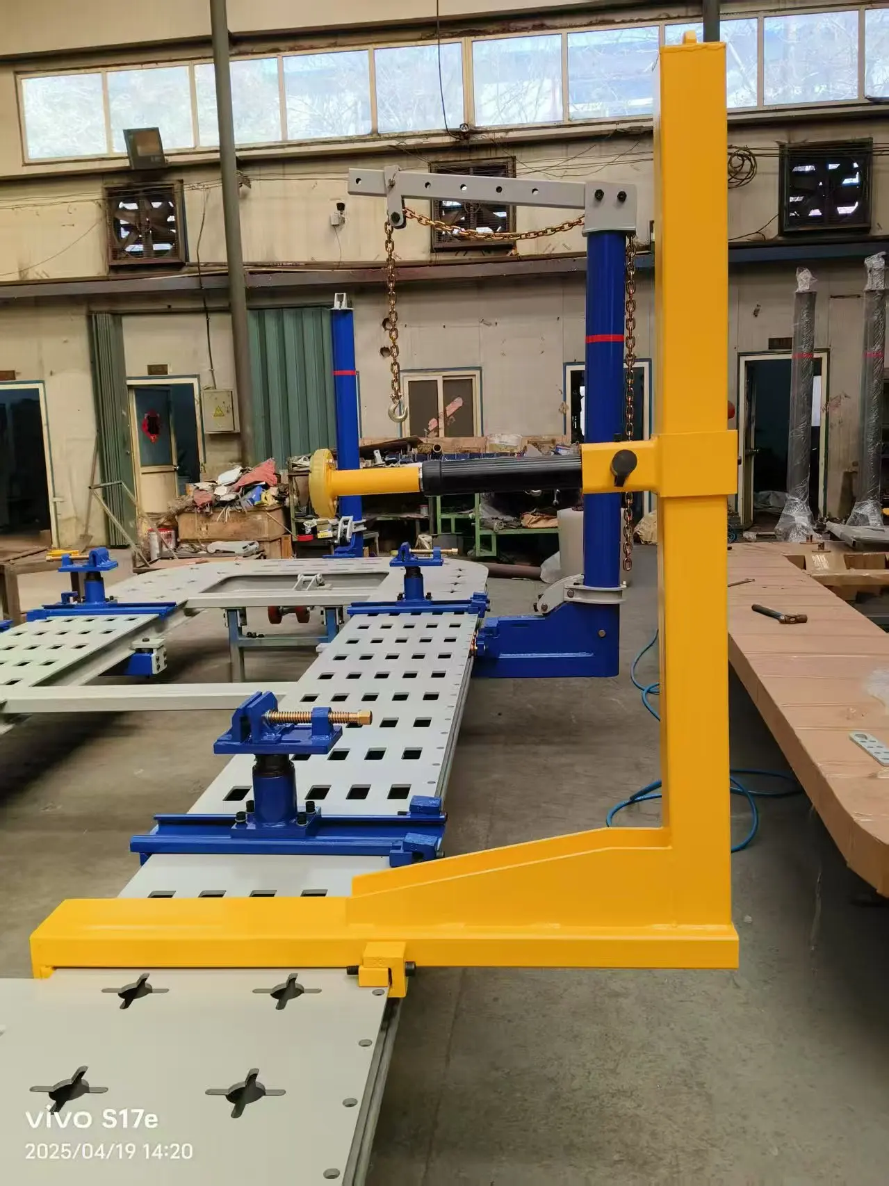 High Quality Hongtech HOT-M800 Heavy-Duty Manganese Steel Car Body Repair Bench Panel Beating Auto Frame Machine Chassis Pulling