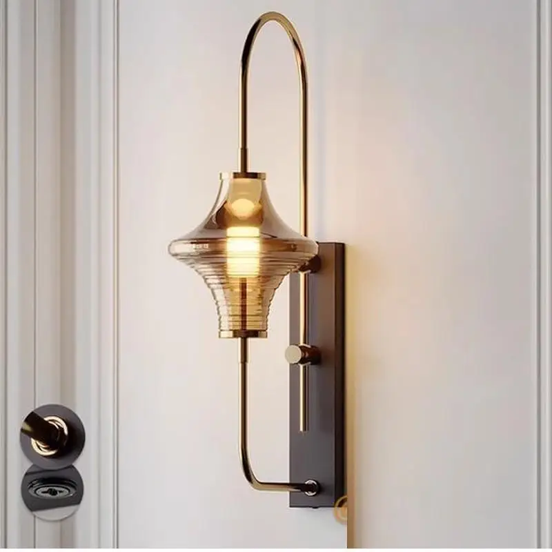 

Креативный минималистичный настенный светильник в стиле постмодерн, настенный фон для гостиной в скандинавском стиле, прикроватный настенный светильник