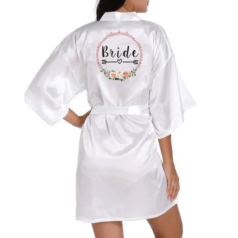 New Bathrobe Bride Satin-Silk Robe Women Bridal Party Sister Team Mother Shower Gift Bridesmaid Wedding Party Short Robes