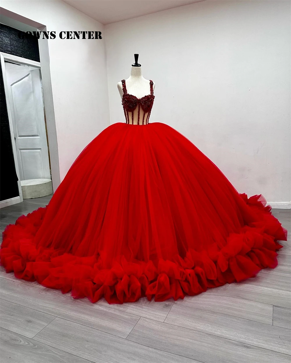 

Mexico Red Spaghetti Quinceanera Dresses 2024 Beaded Crystals Lace-up Corset With Tulle Ruched Train Princess Dress Ball Gown