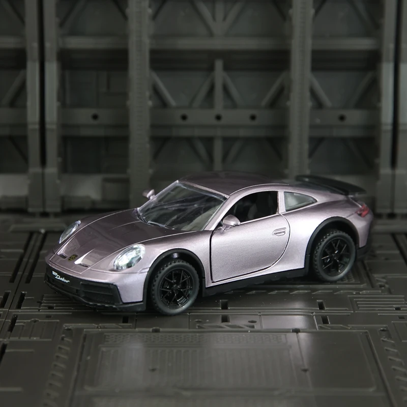 

1:32 Porsche 911 Dakar, коллекция украшений из сплава, суперкар, детская игрушка, дверь можно открыть