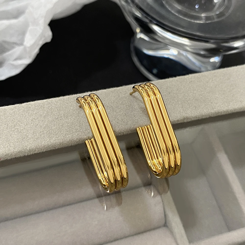 Trendy Gold Color Copper Alloy Hoop Earrings Women's Triple Layered Chunky Hoops Geometry Earrings Huggies Minimalist Jewelry