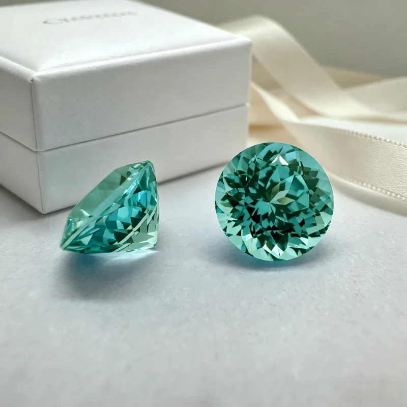 Paraiba Runder Künstlicher Edelstein in Neonblau mit Zertifikat, Großhandel Verfügbar – Detail 3