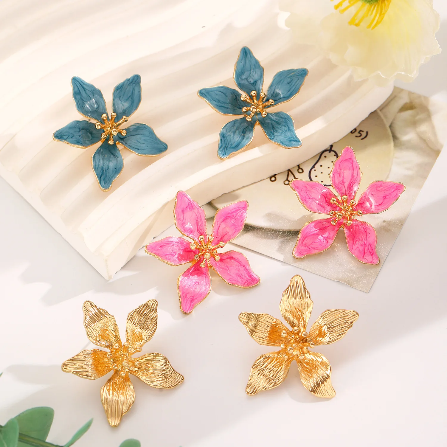 

Summer Vintage Temperament Flower Stud Earrings for Women Korean Fashion Temperament For Lovely Girl Jewelry Gifts