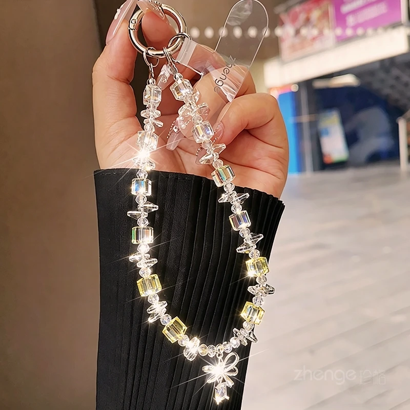 

Simple Block Bow Bead Phone Chain with High-end Feel and Wrist Protection