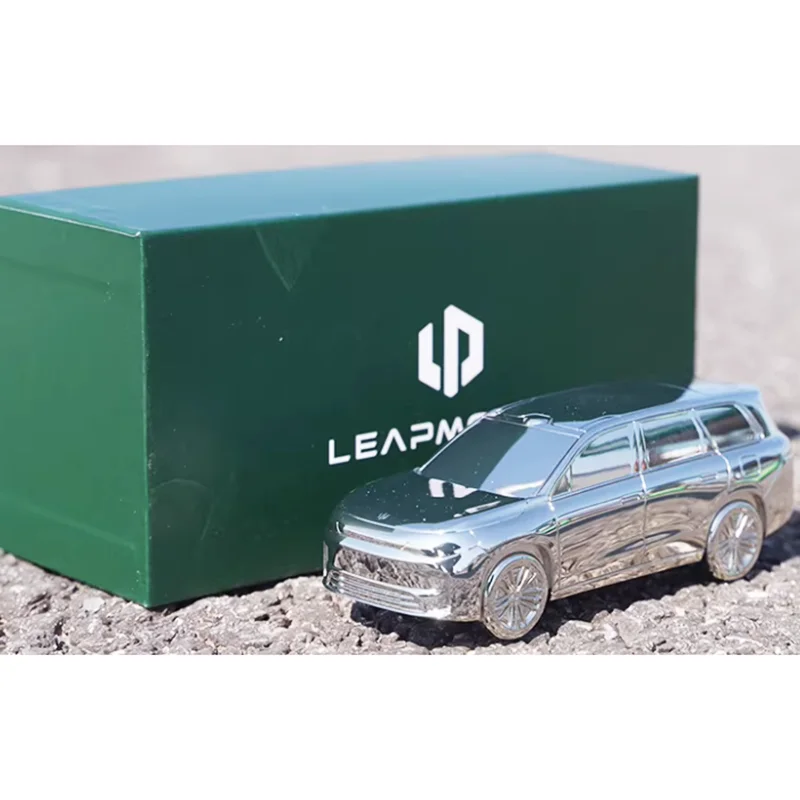 

Масштабная модель автомобиля Leapmotor C16 B10 из литого сплава 1:43 с гальваническим покрытием, коллекционная игрушка, статическая модель для демонстрации, подарок
