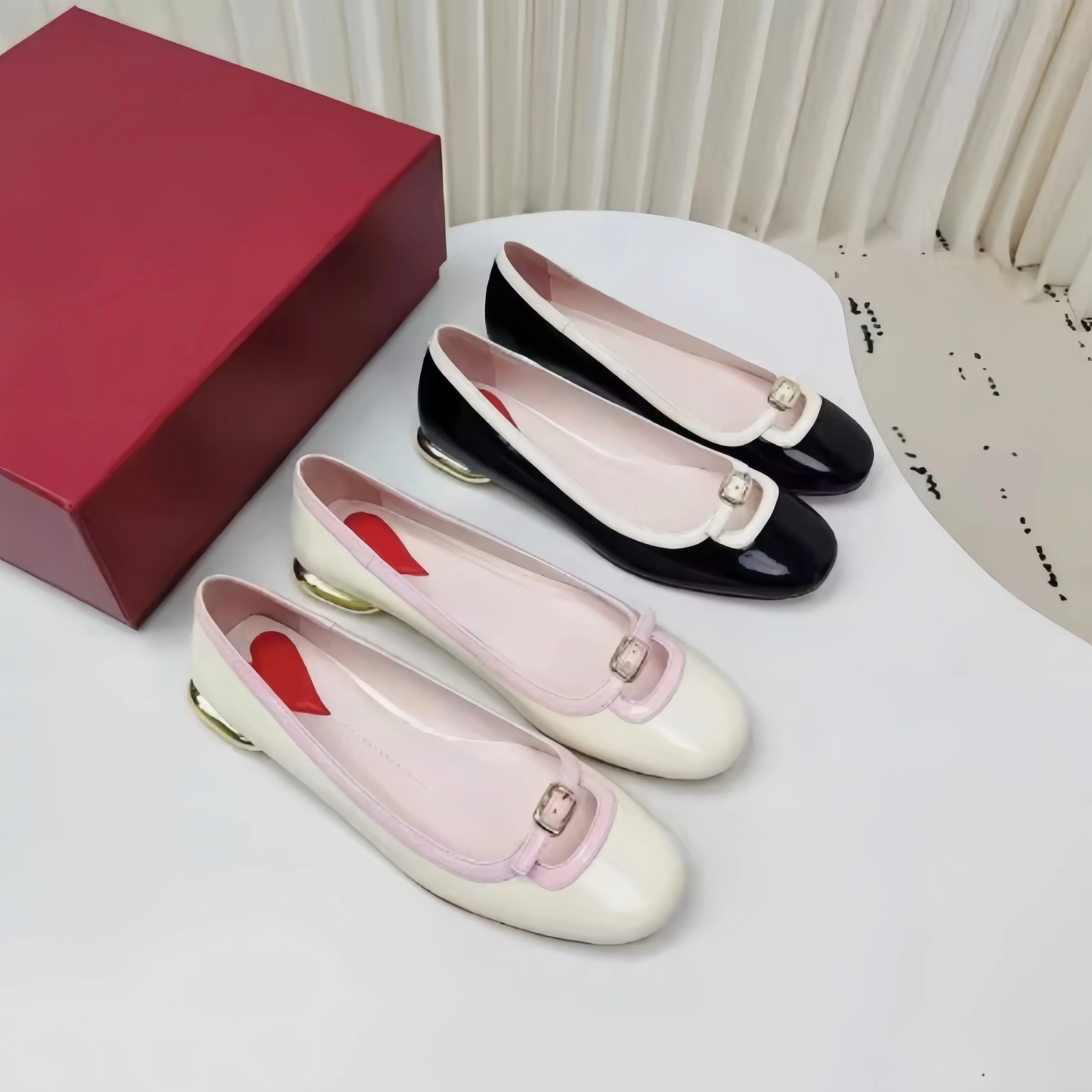 

Designer Brand Shoes Fashion Ballet High Heels Elegant Low-Heeled Women's Shoes Casual Shoes Mary Jane Shoes One-step Flat Shoes