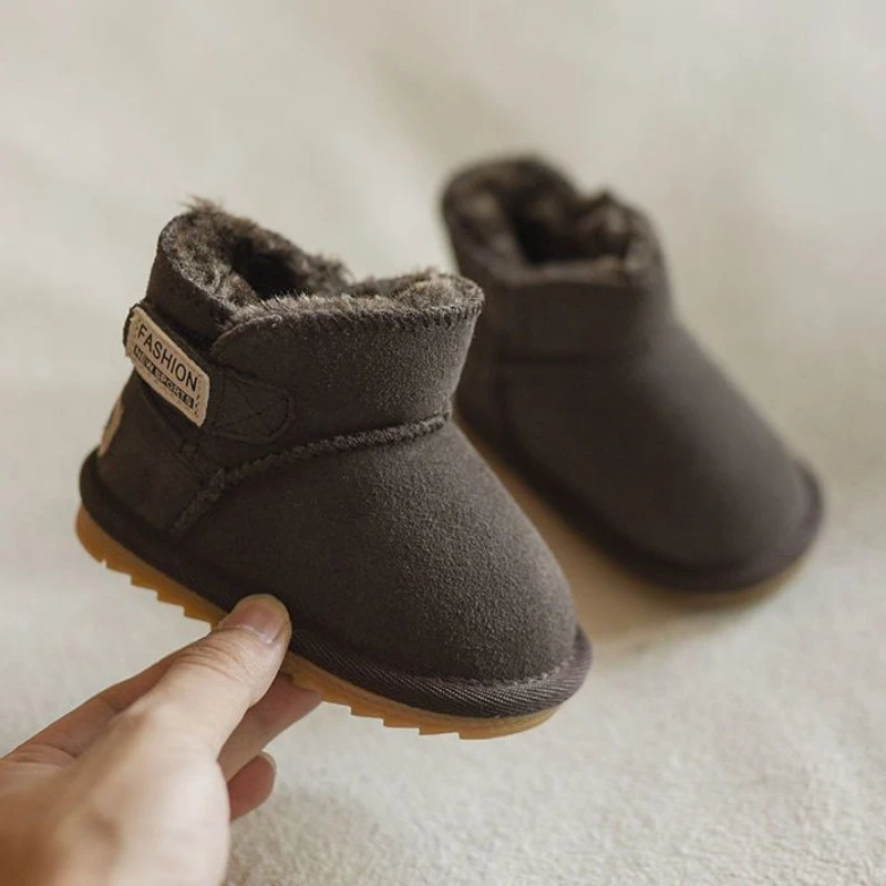 Botas de nieve para bebé, zapatos cálidos de cuero de felpa para niño y niña, zapatillas antideslizantes con suela de goma, a la moda, invierno,