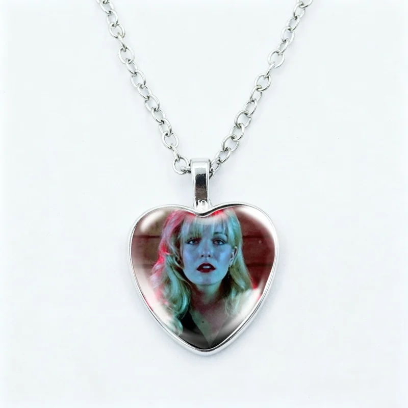 Famous Actors Laura Palmer Glass Dome 25MM Heart Shape Pendant Necklace Jewelry Charm Fans Gift