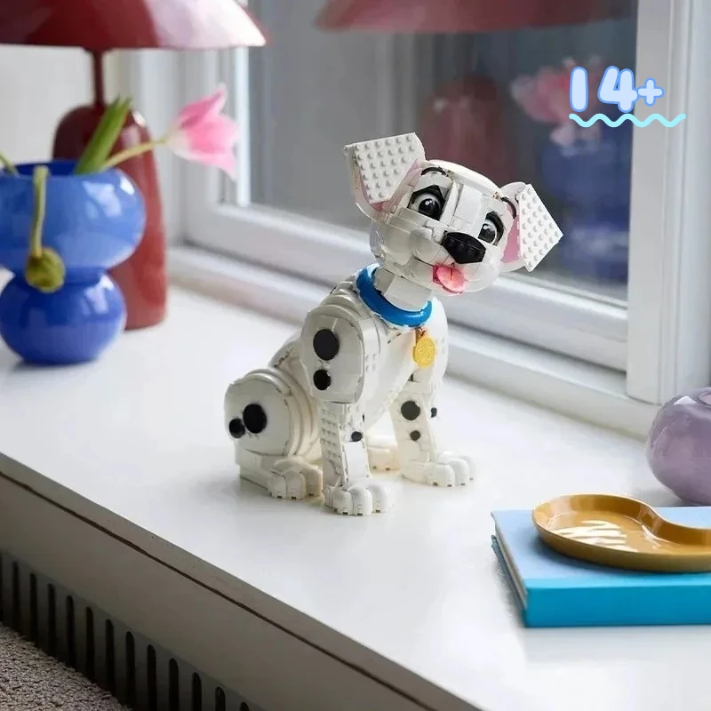 In Stock 101 Dalmatians Holiday Building Set Replica Toy Gift for Christmas Birthday Celebration